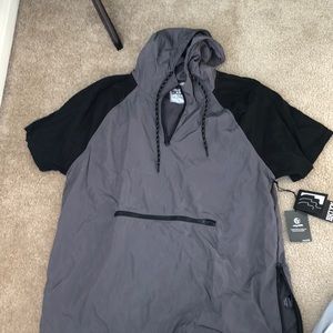 NWT Short sleeve windbreaker